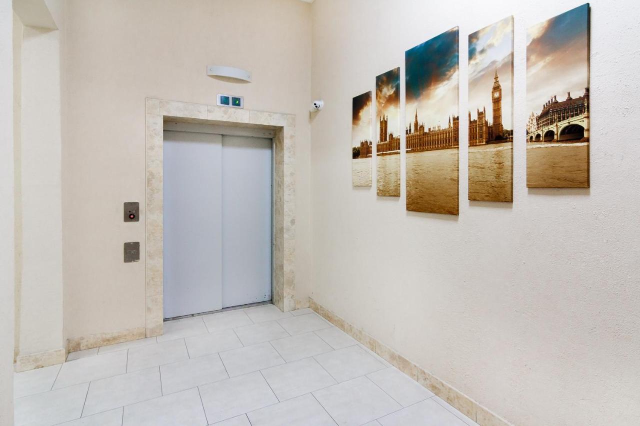 Modern Apartment In The City Center In A New Building Odessa Extérieur photo